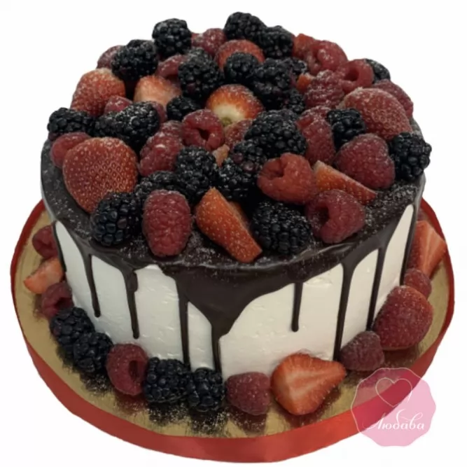 Торт без мастики ягодный с шоколадом №2771